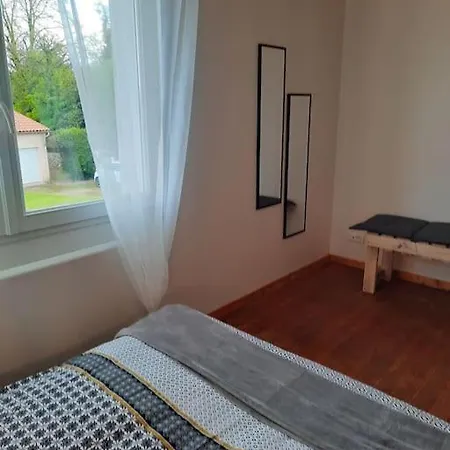 Casa de Férias Le Nid Douillet - Duplex Bois & Charme Mauleon